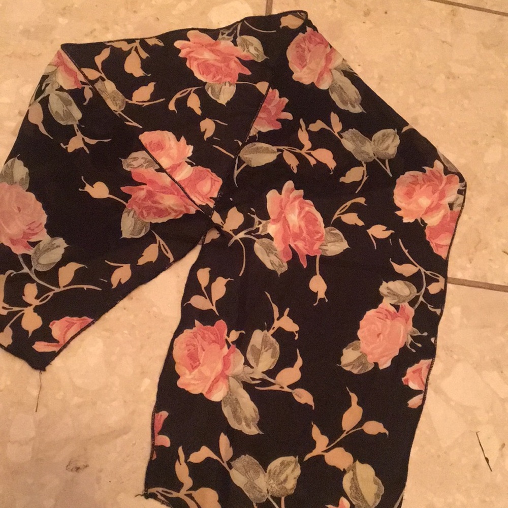 NEVER WORN sheer rose and vines head scarf